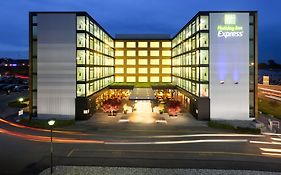 Holiday Inn Express Zuerich Airport By Ihg